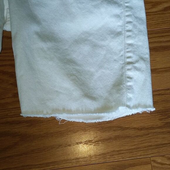Guess white Brittany skinny shorts Sz 29 - Picture 2 of 6